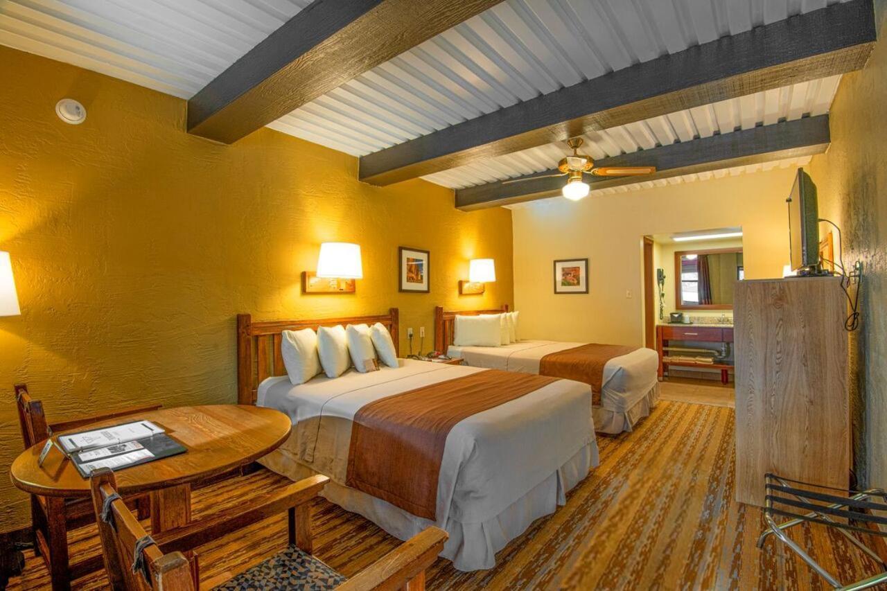 Thunderbird Lodge Chinle Luaran gambar