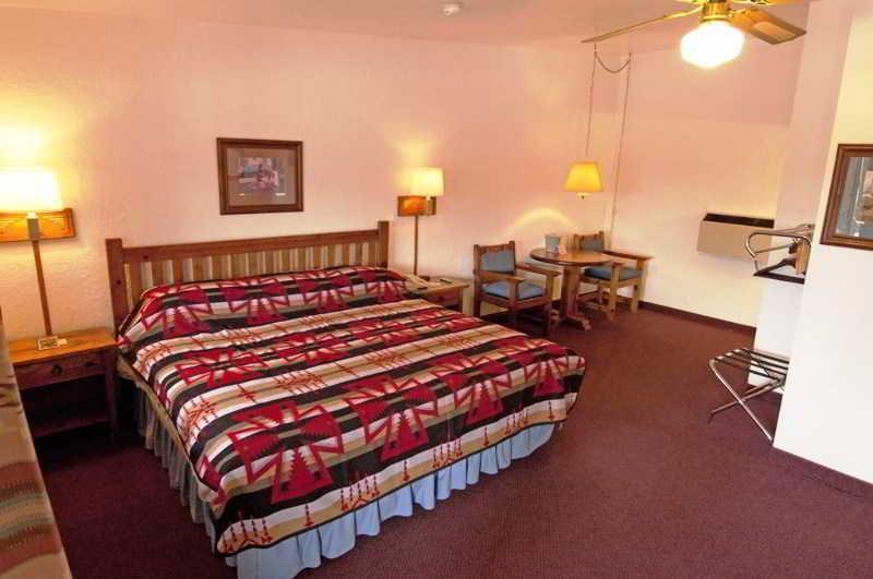 Thunderbird Lodge Chinle Luaran gambar