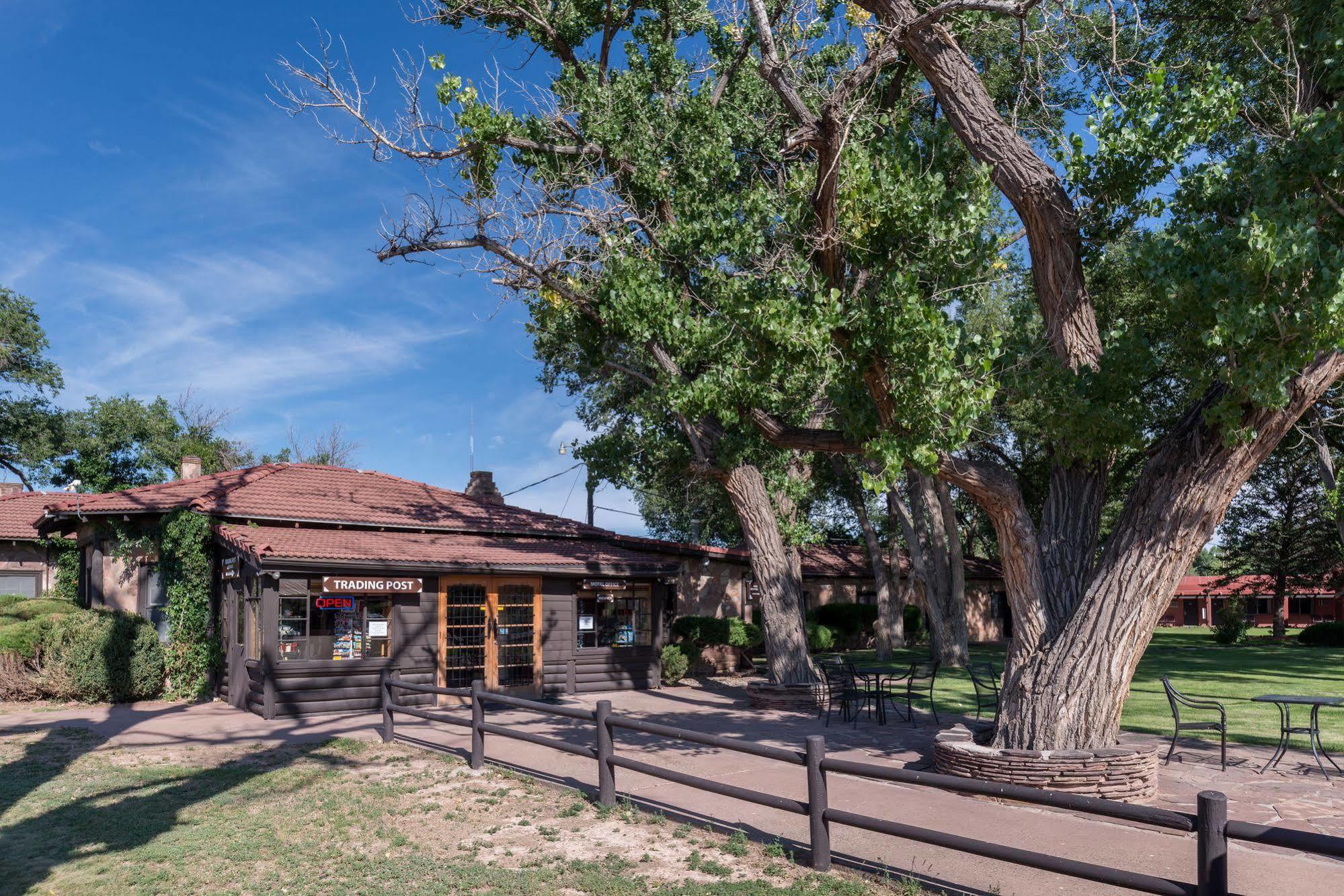 Thunderbird Lodge Chinle Luaran gambar