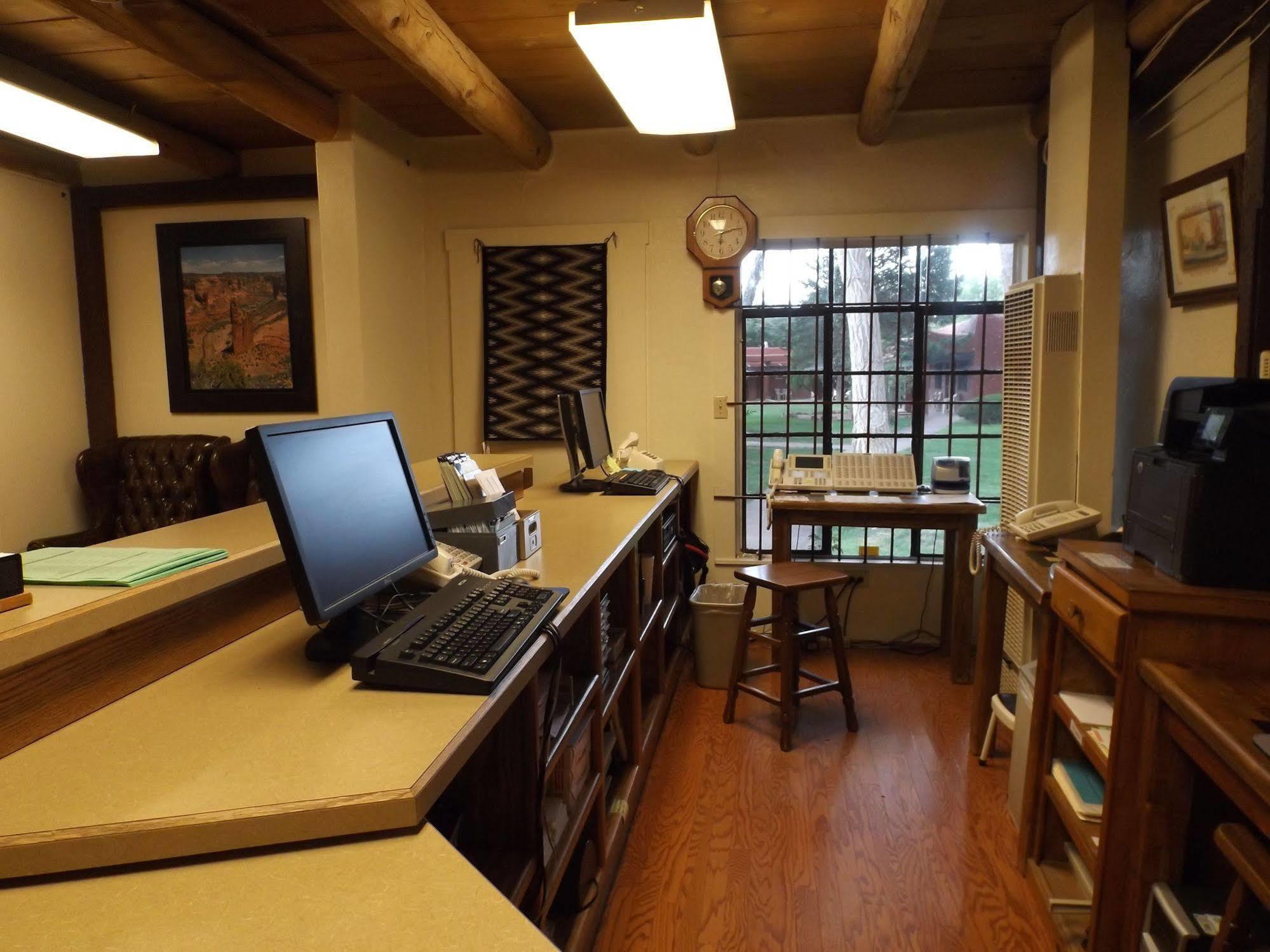 Thunderbird Lodge Chinle Luaran gambar
